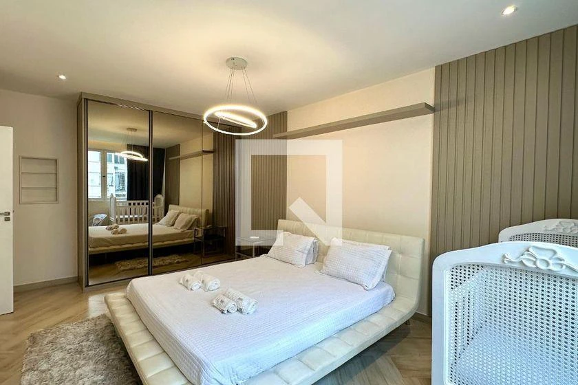 Furnished 220 m² apartment with 4 bedrooms and a suite — photo 11