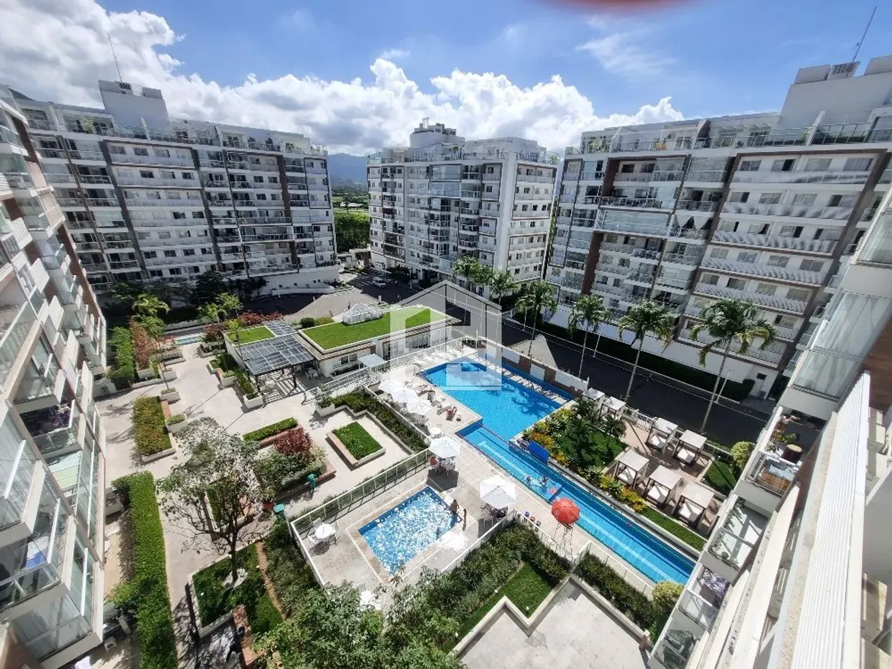 Apartment, 69 m², with a jacuzzi — photo 49