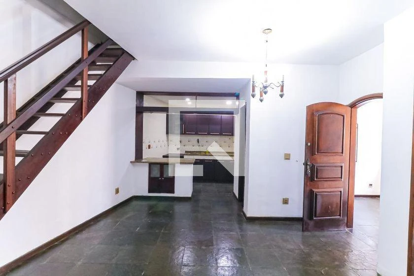 House, 240 m², with a bathtub — photo 4