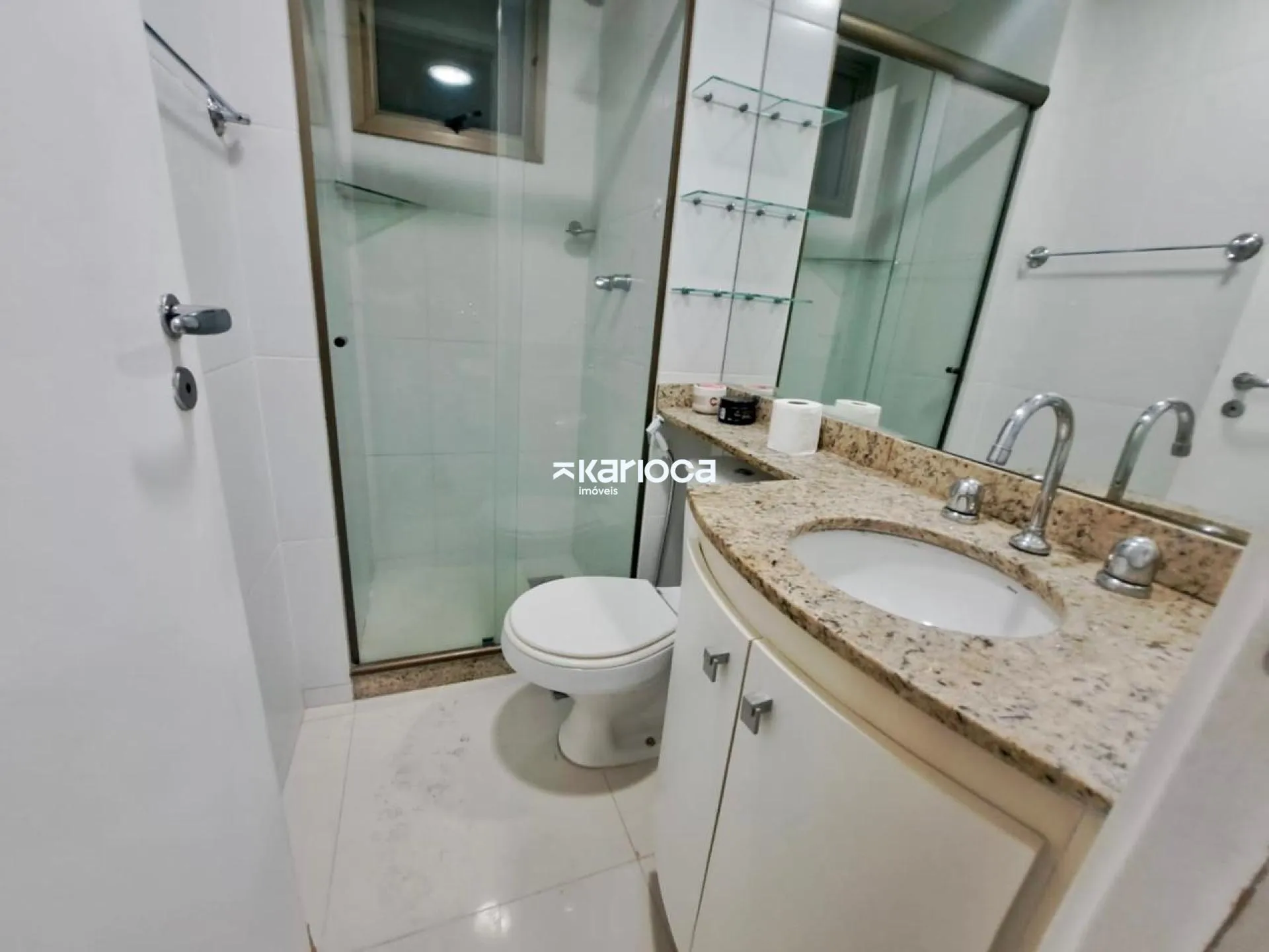 3-bedroom apartment with a washing machine — photo 14