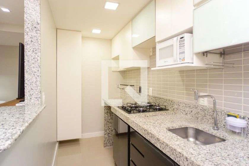Apartamento mobiliado de 2 quartos com cozinha integrada — photo 29