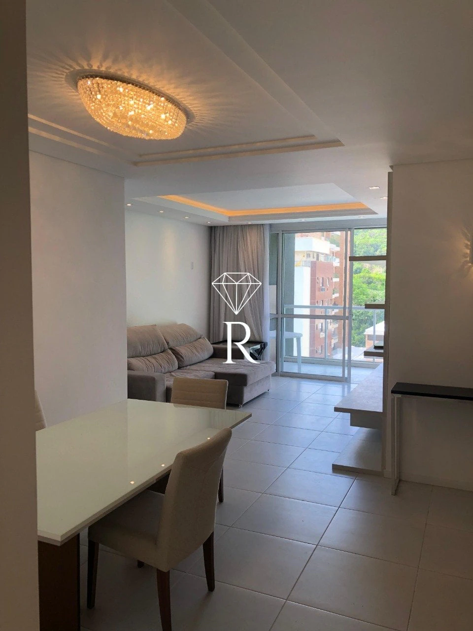 3 en-suite apartment with private BBQ