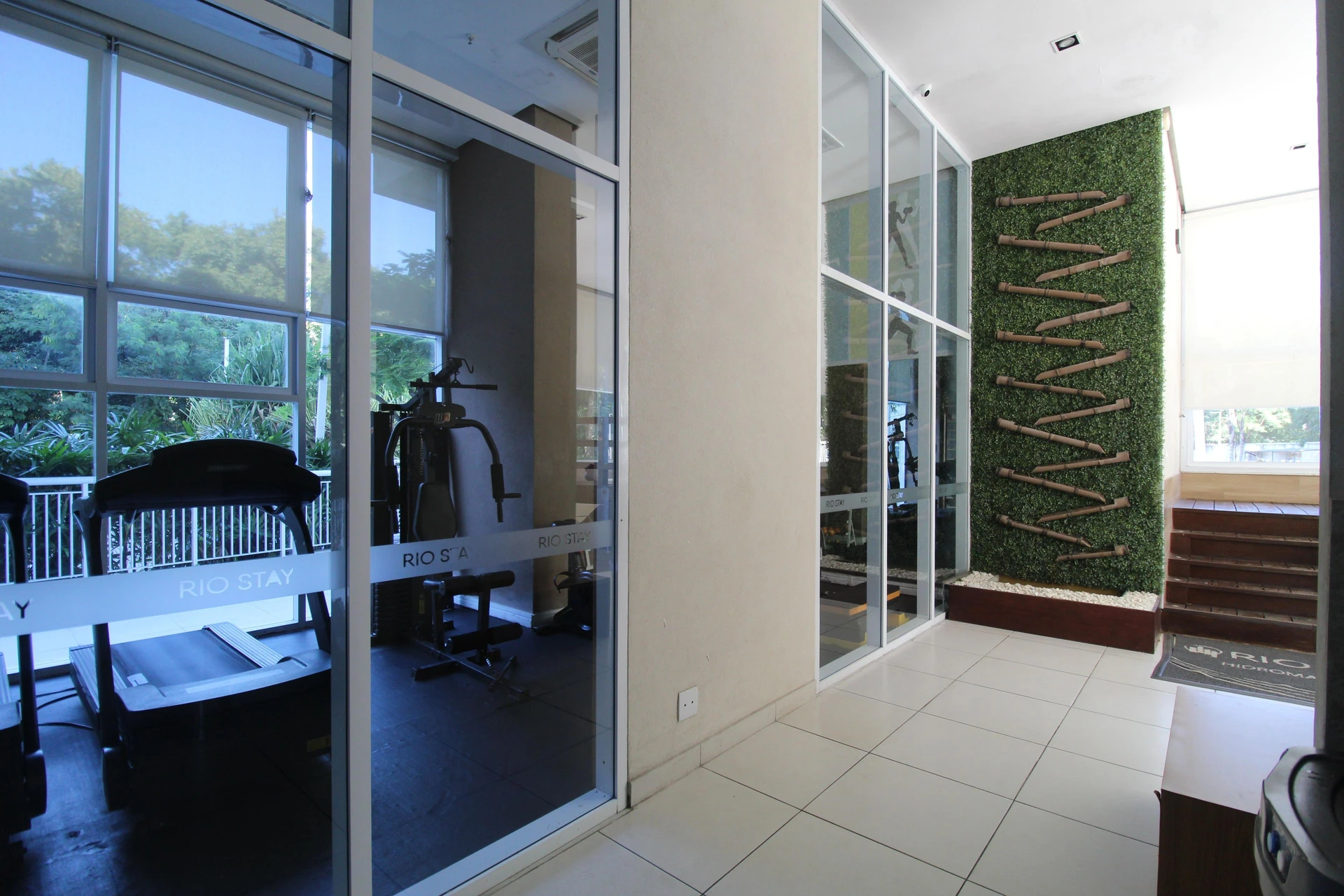 Apartamento mobiliado com 2 quartos em suítes — photo 32