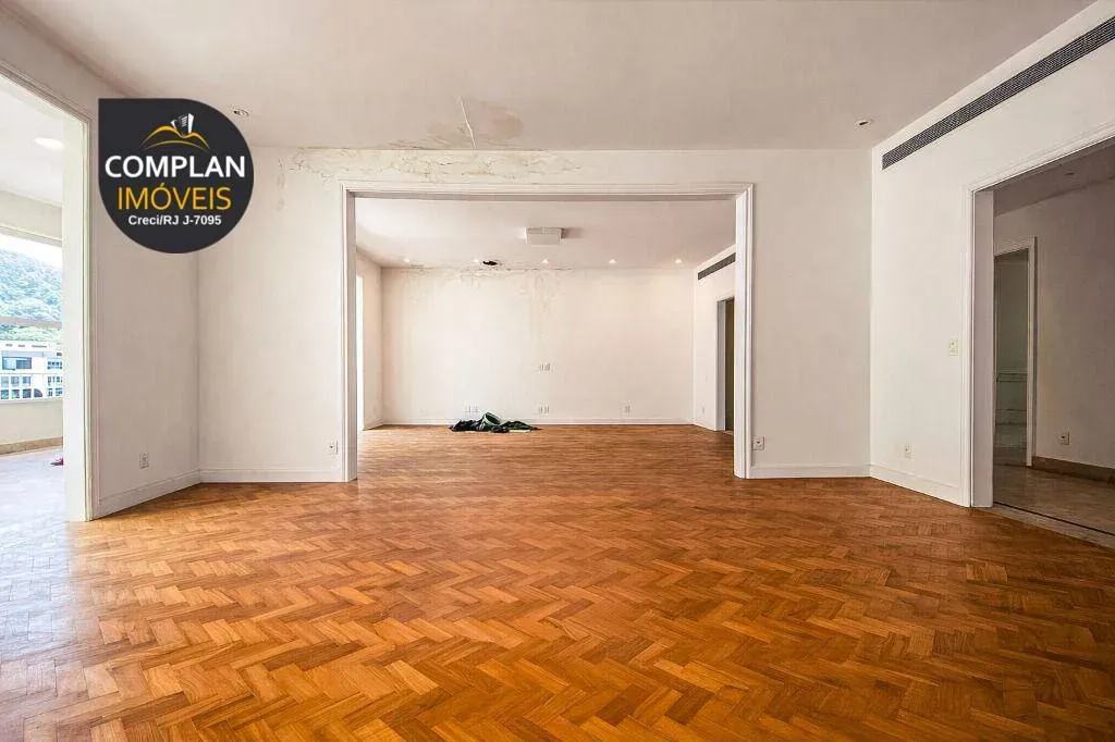 Apartment with 5 bedrooms and floor-to-ceiling views — photo 14