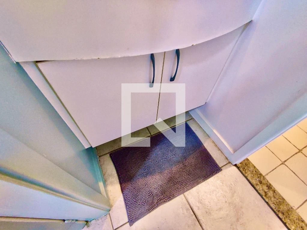 Furnished 1-bedroom apartment with open kitchen — photo 43