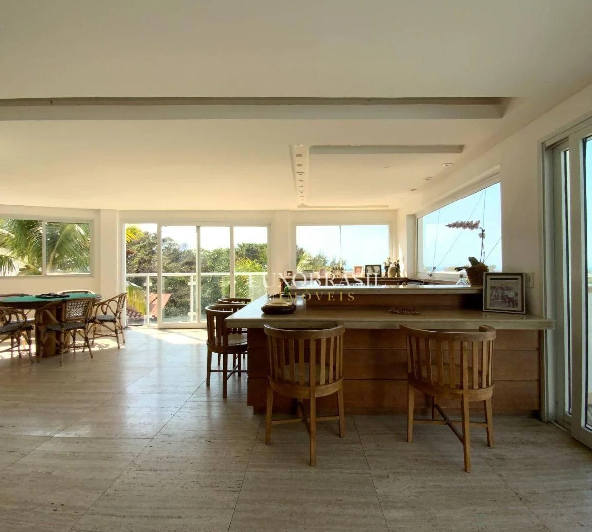 Apartment with 4 suites and access to shared pool — photo 16