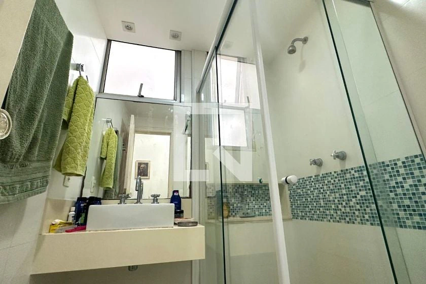 200 m² apartment with a home office and a washing machine — photo 13
