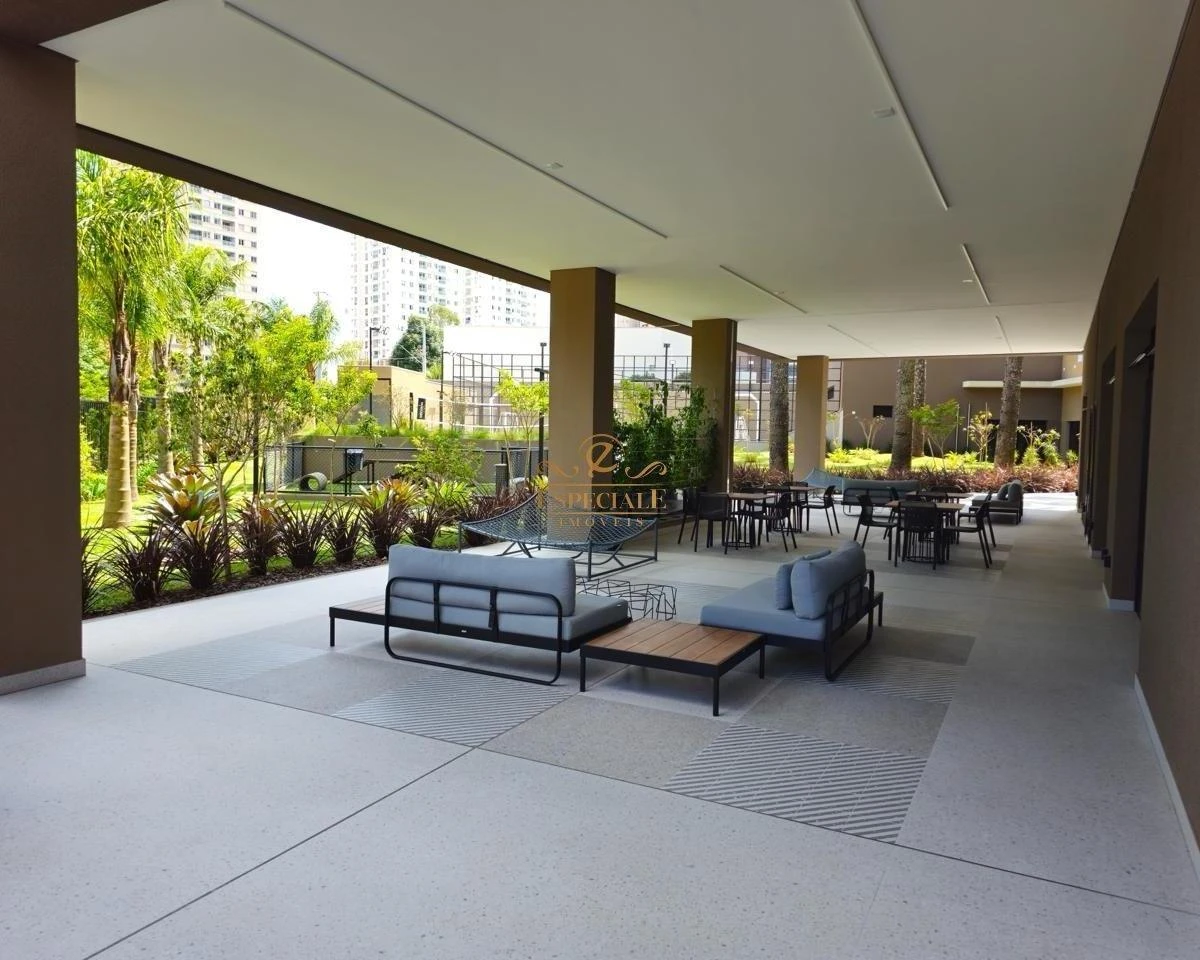 3-bedroom apartment in a building with a pool — photo 19
