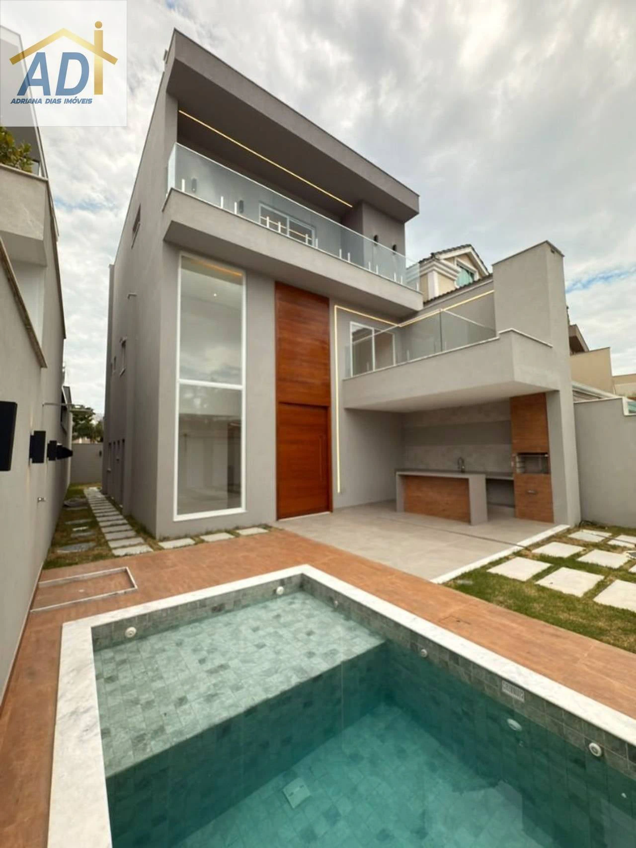 Casa, 300 m², com varanda gourmet — photo 3