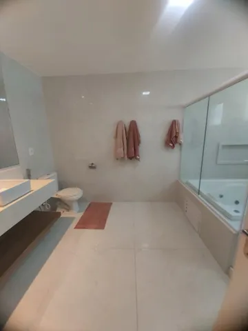 Casa com 5 quartos e 5 banheiros e varanda — photo 14