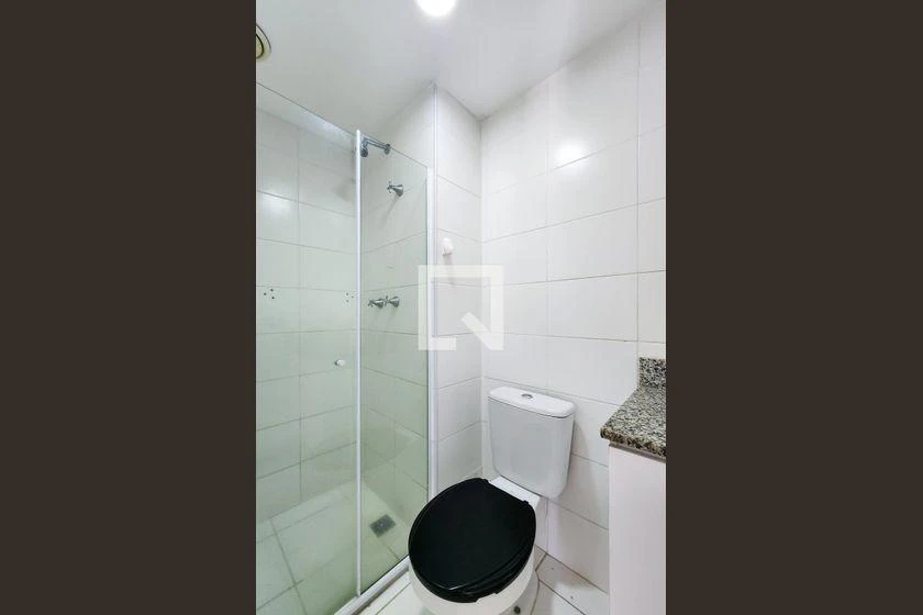 2-bedroom apartment in a building with a gym — photo 44