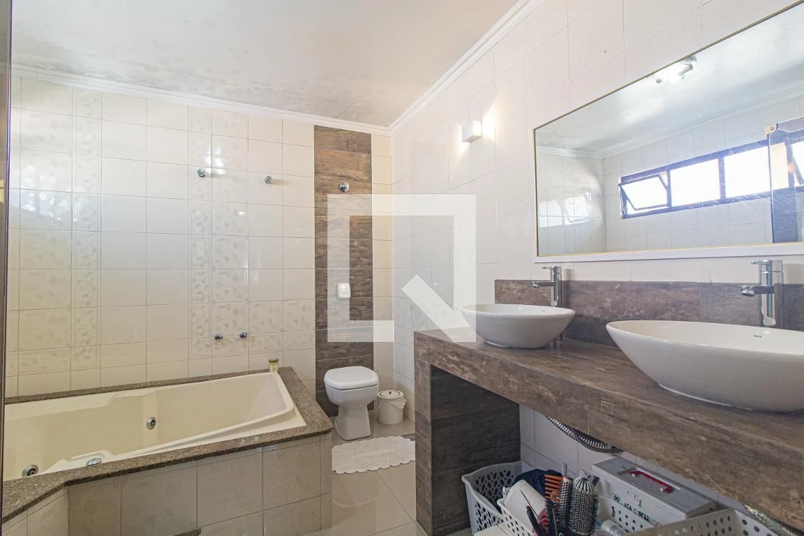 Ванна та 4 спальні: будинок 350 м² — photo 20