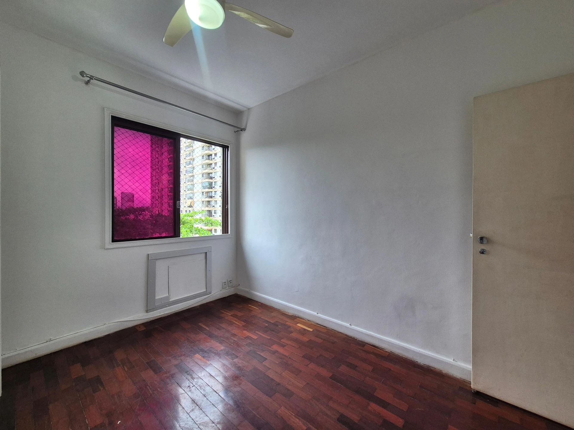 2-bedroom apartment in a building with a sauna — photo 28