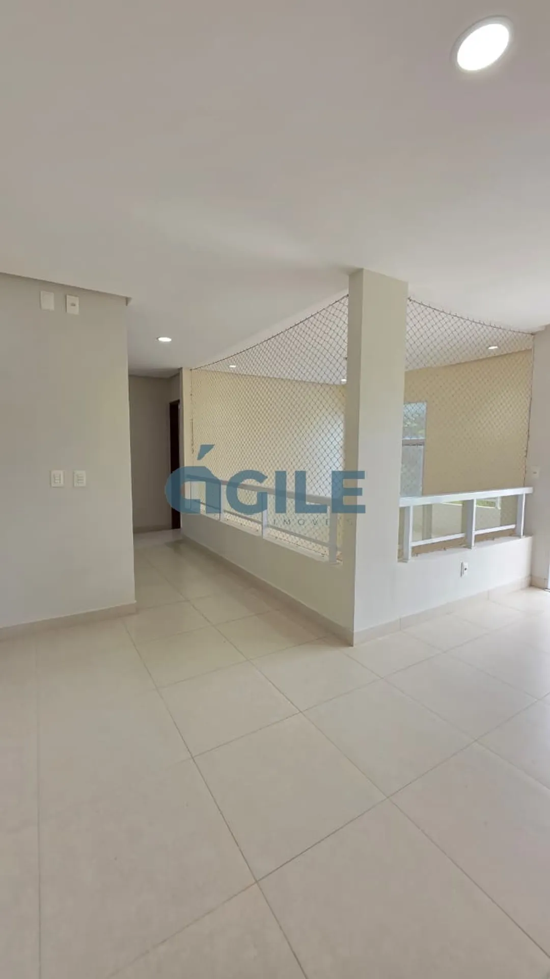 Washing machine in a 4-bedroom house, 200 m² — photo 33