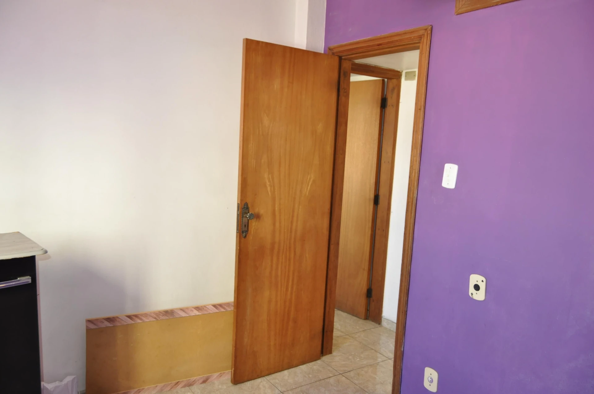Unfurnished 2-bedroom apartment with a balcony — photo 6