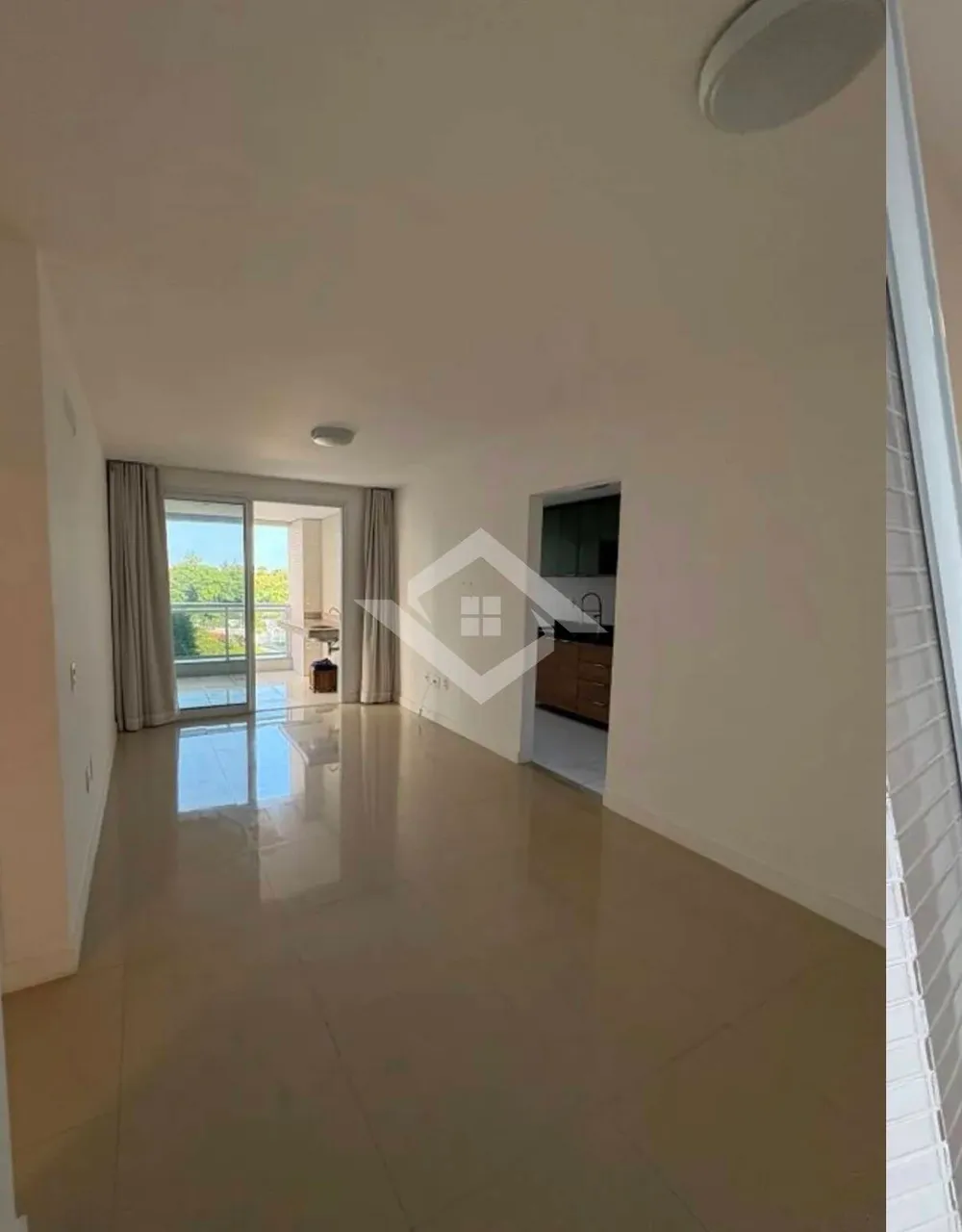 Apartamento com 2 quartos, 2 banheiros e 1 vaga — photo 2