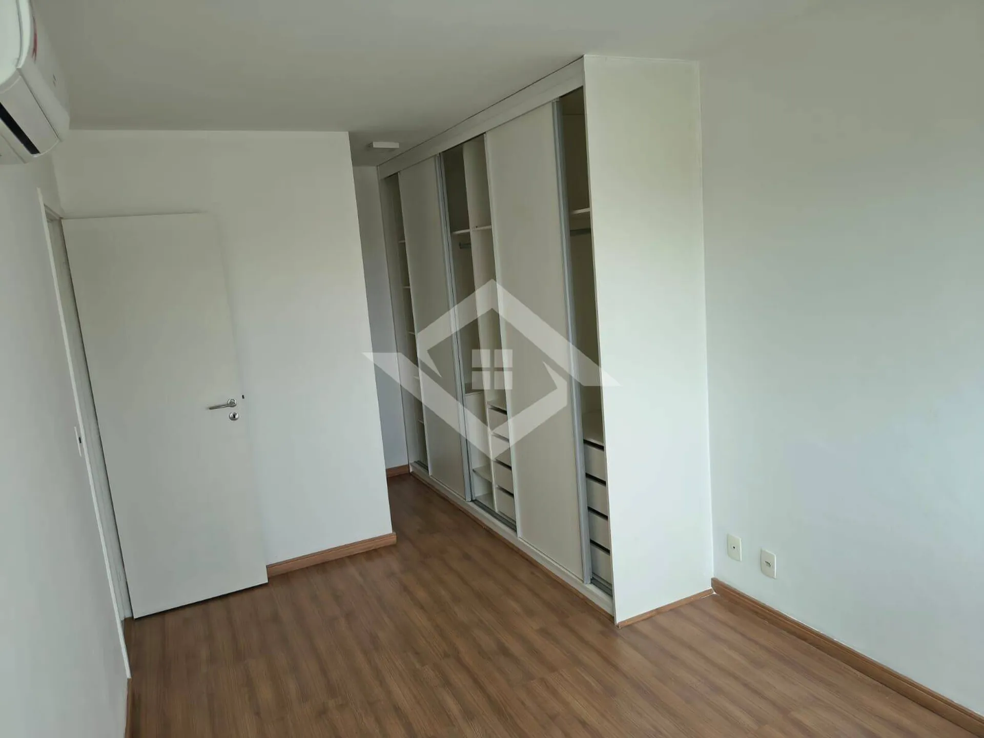Apartamento com varanda envidraçada, Barra Olímpica — photo 15
