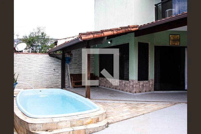 Casa de 4 dormitorios con espacio de home office — photo 25