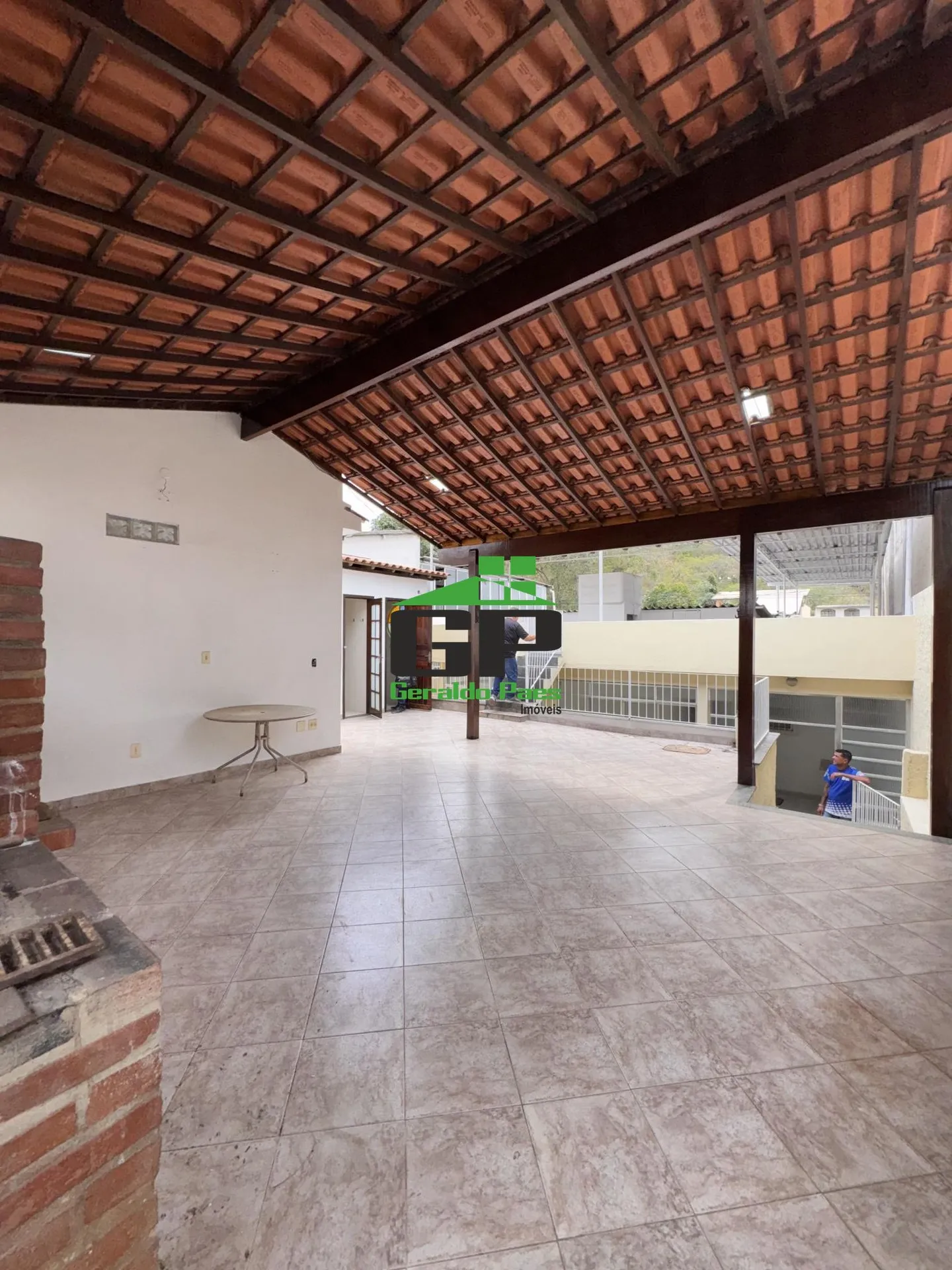 Unfurnished house with 4 bedrooms and a balcony — photo 34