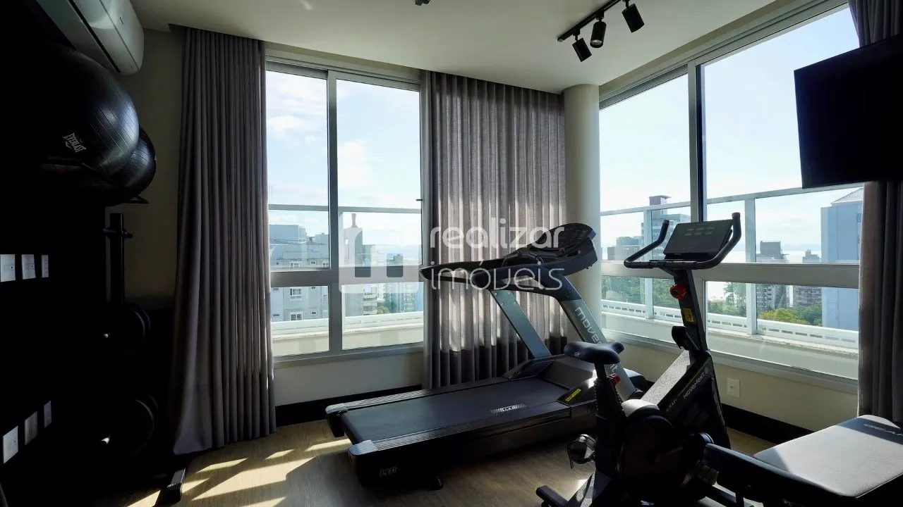 1-bedroom suite apartment with 43 m² on the 8th floor
