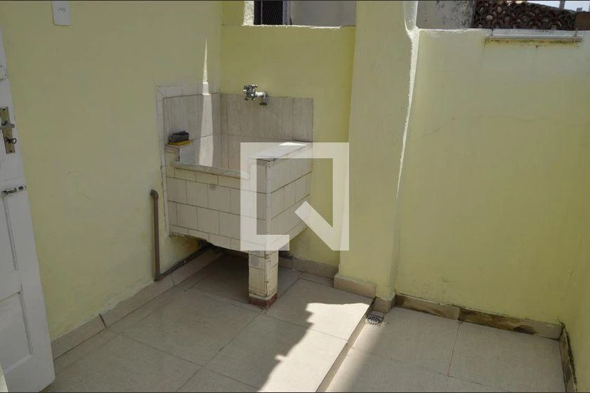 House, 85 m², with wood or laminate floors — photo 27