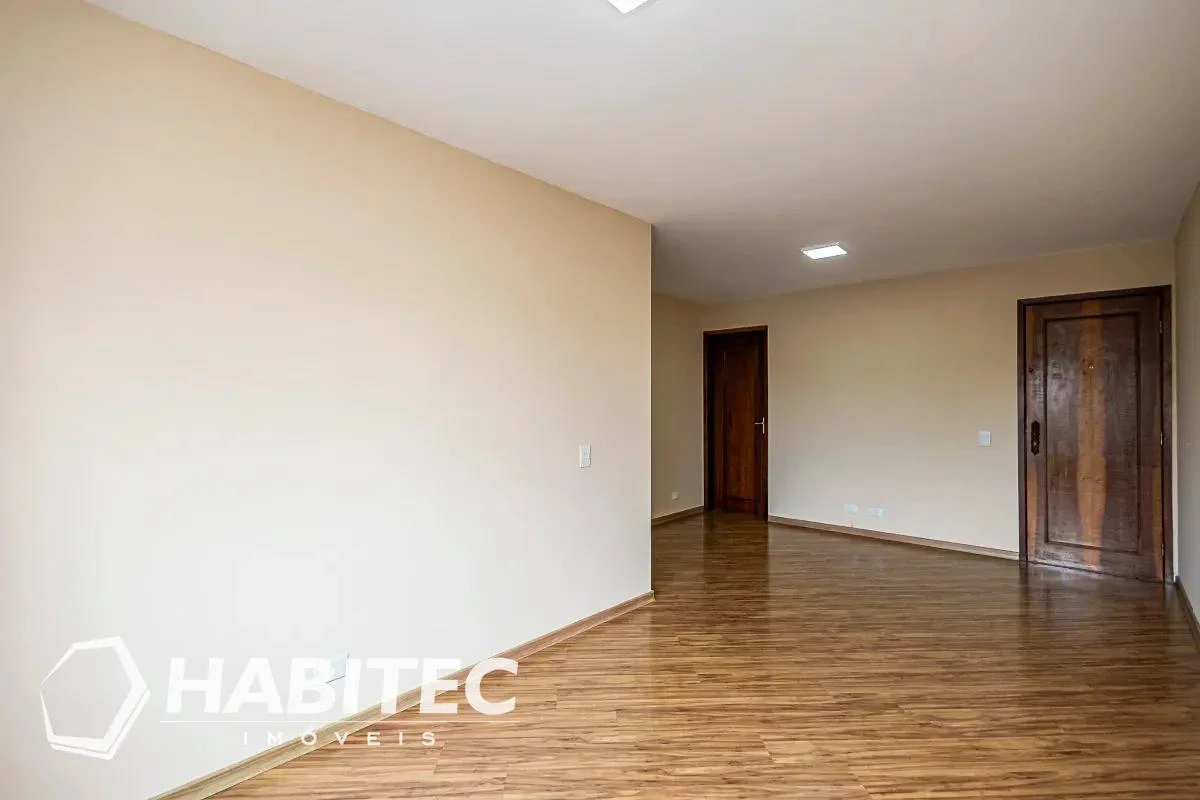 Квартира з 3 спальнями та дерев'яною підлогою або ламінатом — photo 20