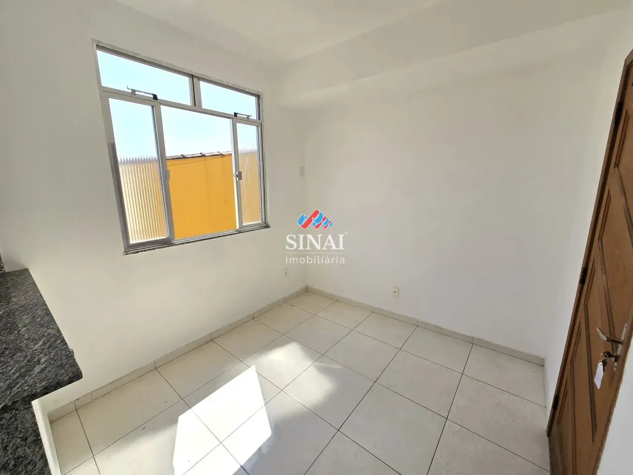 Apartamento com 2 quartos e cozinha com fogão a gás — photo 3