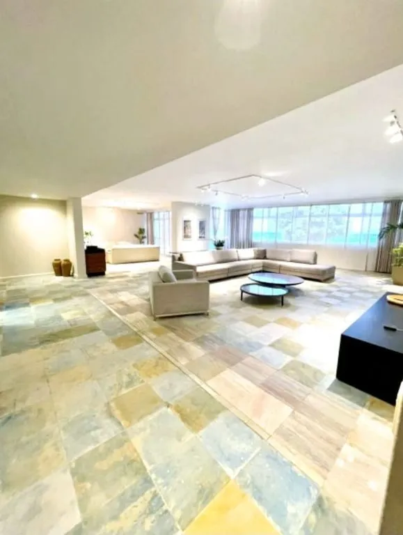 Ванна та 5 спалень: квартира 677 м² — photo 7