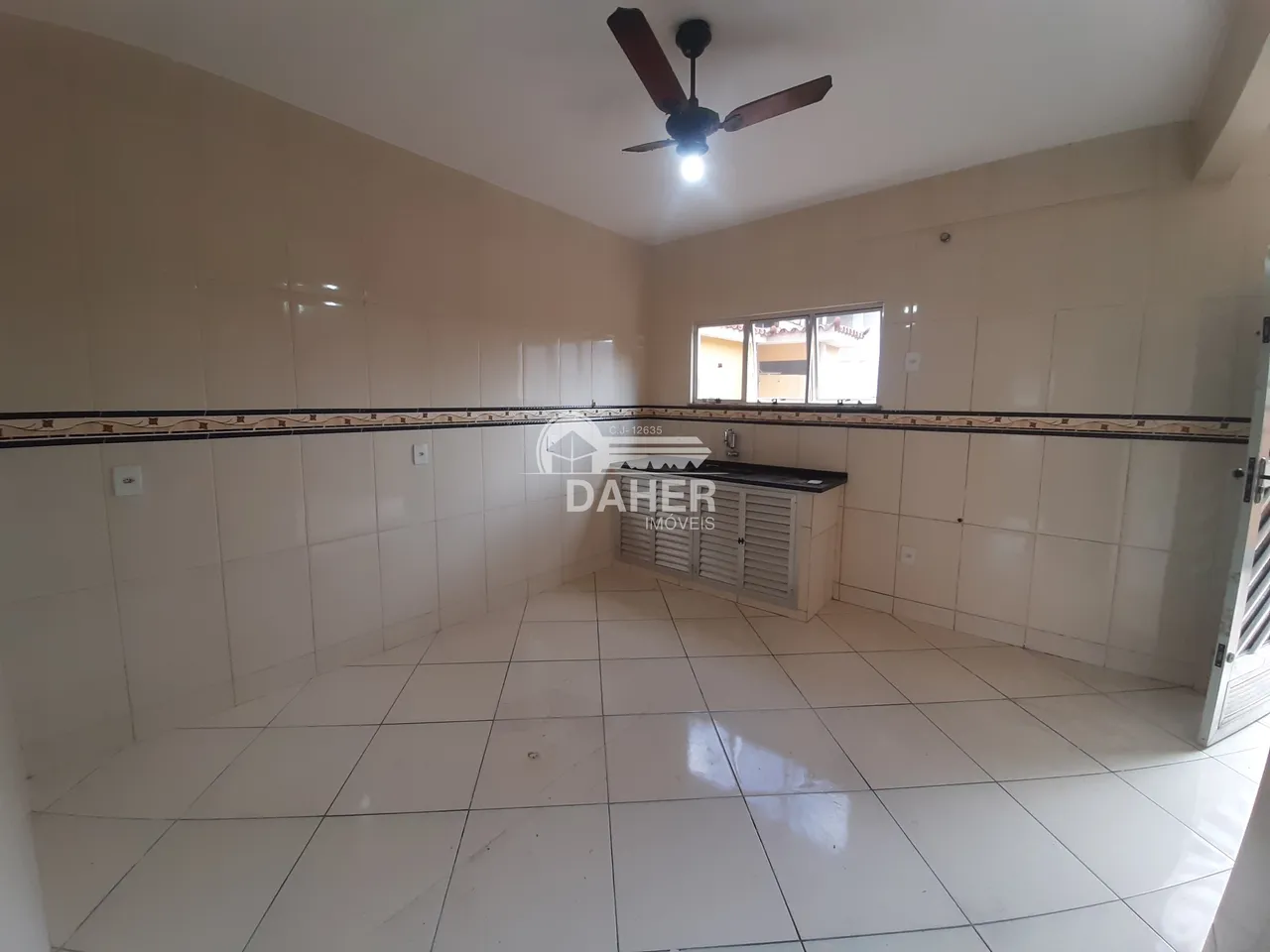 Casa sem mobília com terraço e 2 quartos — photo 2