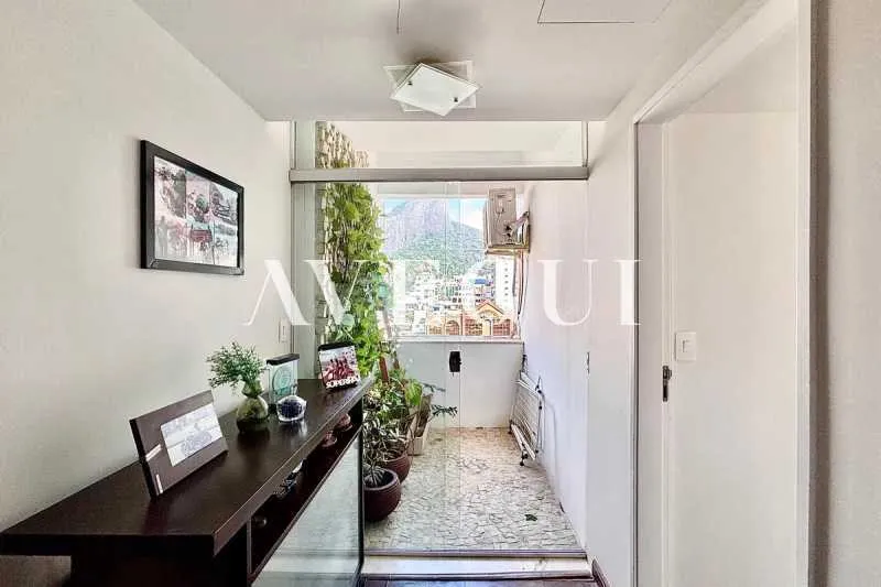 Furnished 2-bedroom apartment with enclosed balcony — photo 5