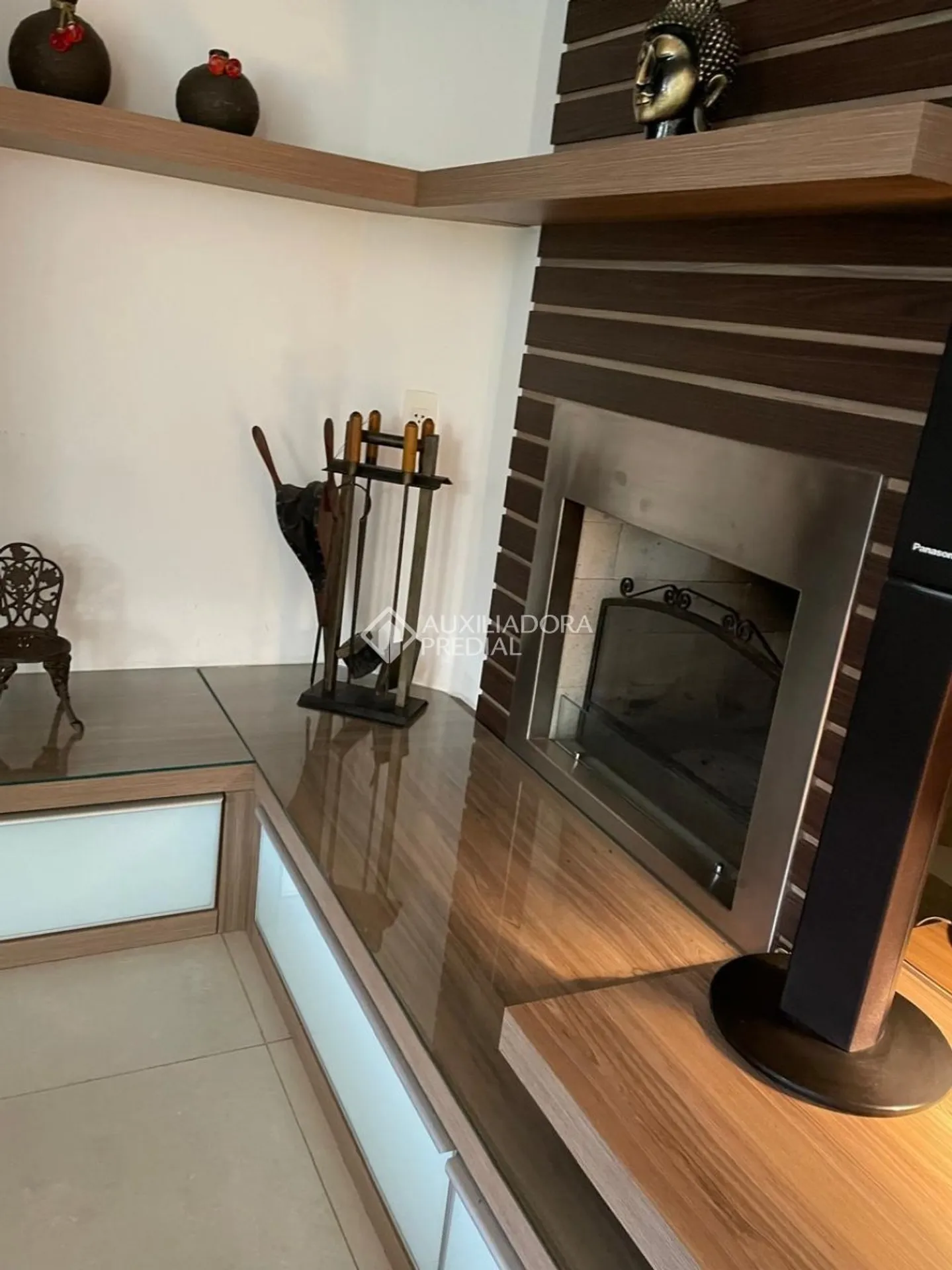 Furnished 350 m² house with an open-plan gas kitchen — photo 24
