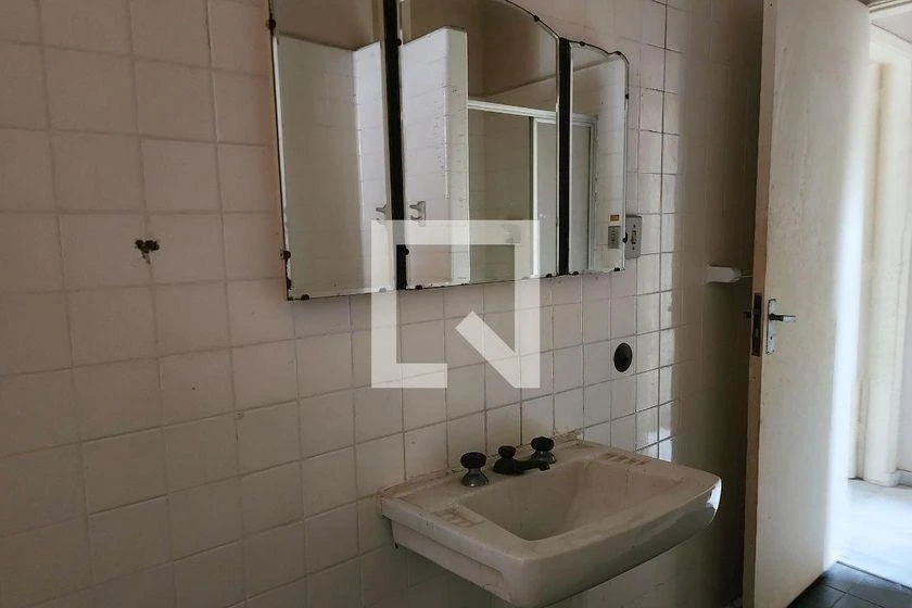 Casa de 630 m² com 5 quartos e 3 banheiros — photo 27