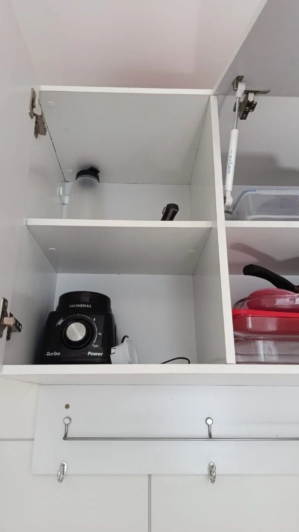 Apartamento mobiliado de 2 quartos com cozinha americana