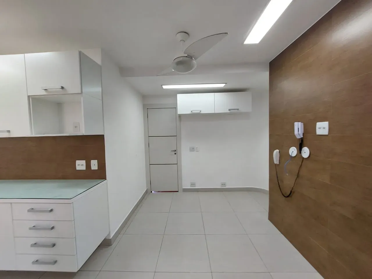 Apartamento com 4 quartos e 5 banheiros, com ar-condicionado — photo 32