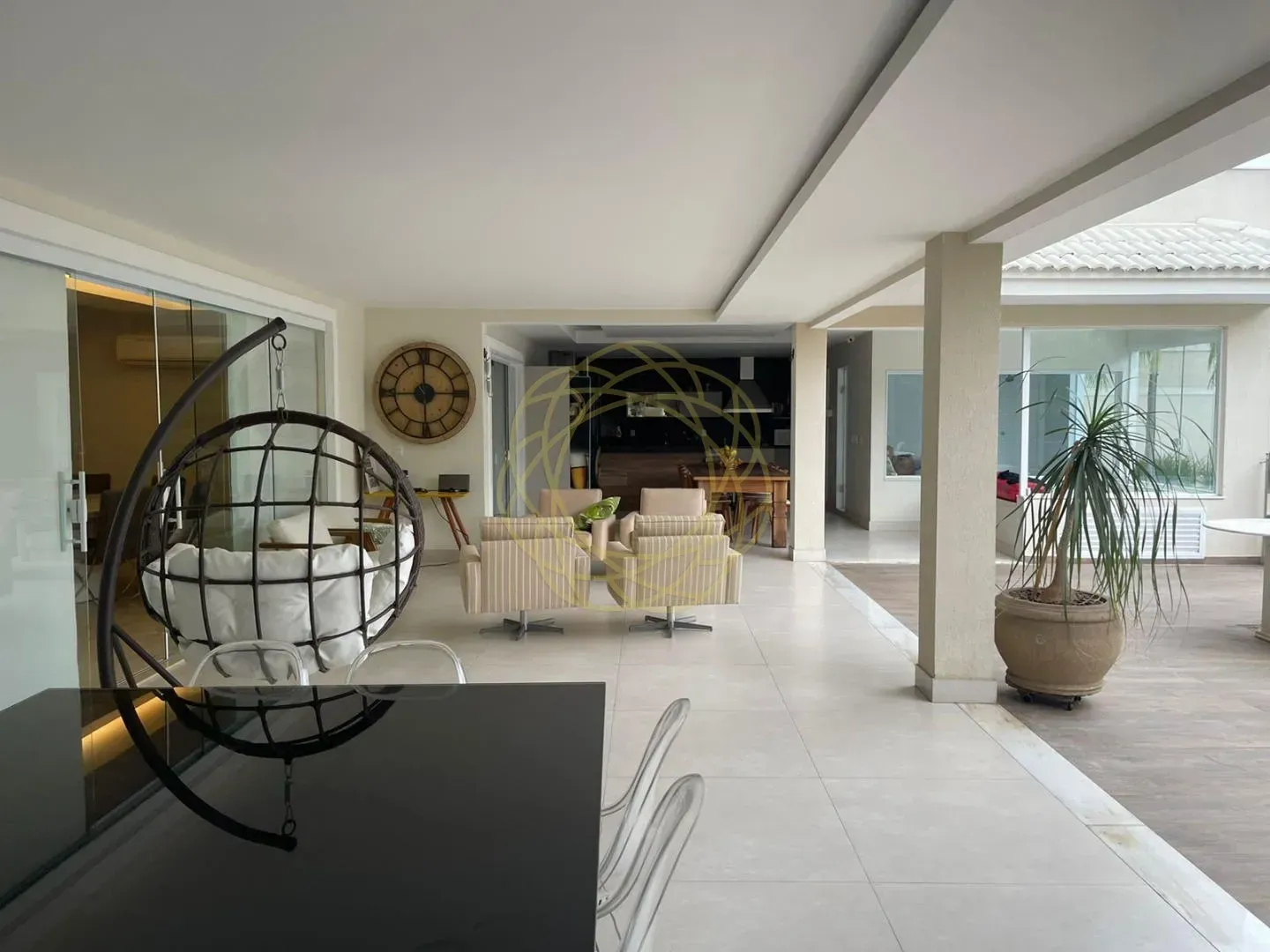 Triplex house with 5 bedrooms and 900 m² — photo 35