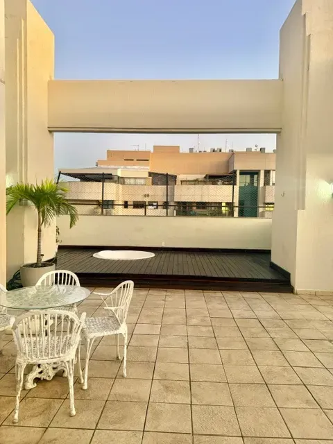 Penthouse with laundry room and 3 bedrooms — photo 7