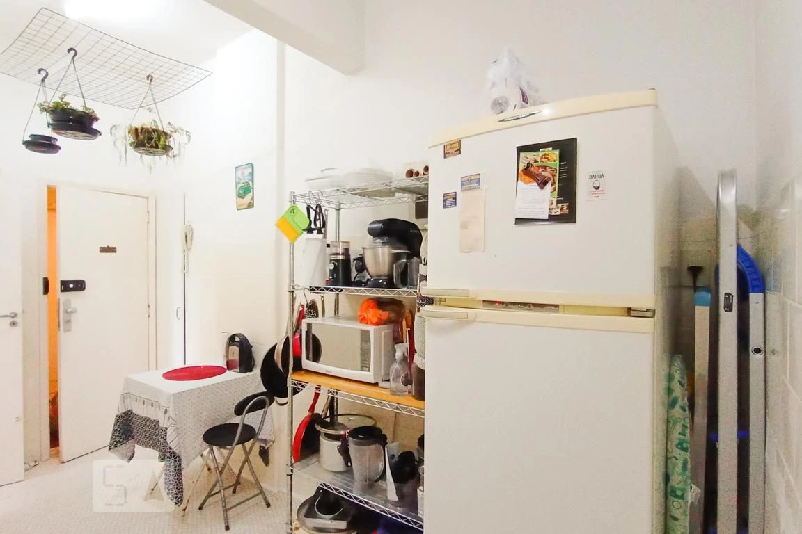 Furnished apartment with 2 bedrooms and 1 parking space — photo 16