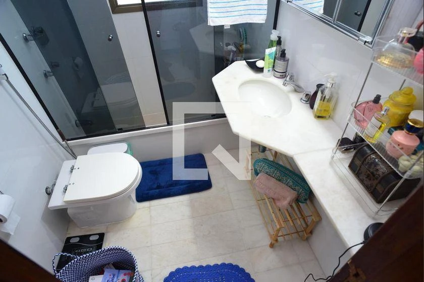 Furnished apartment with balcony and 2 en-suite bedrooms — photo 33