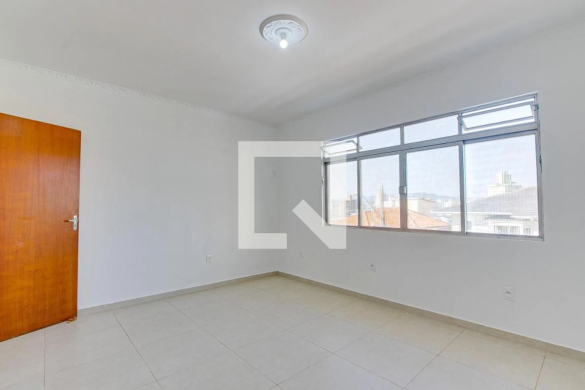4-bedroom house with a garden in Florianópolis — photo 28
