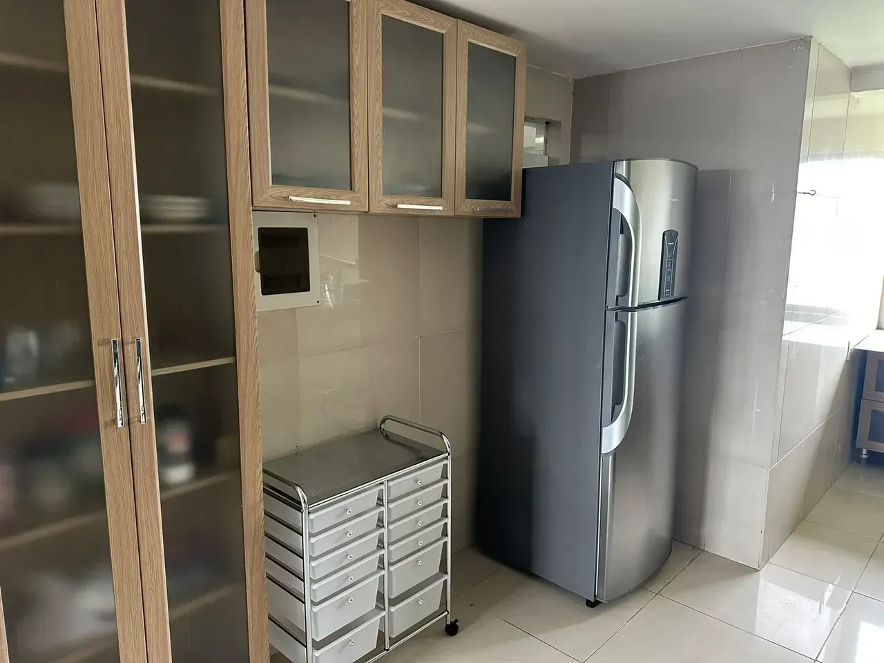 Furnished apartment, 200 m², with a glass-enclosed balcony — photo 10