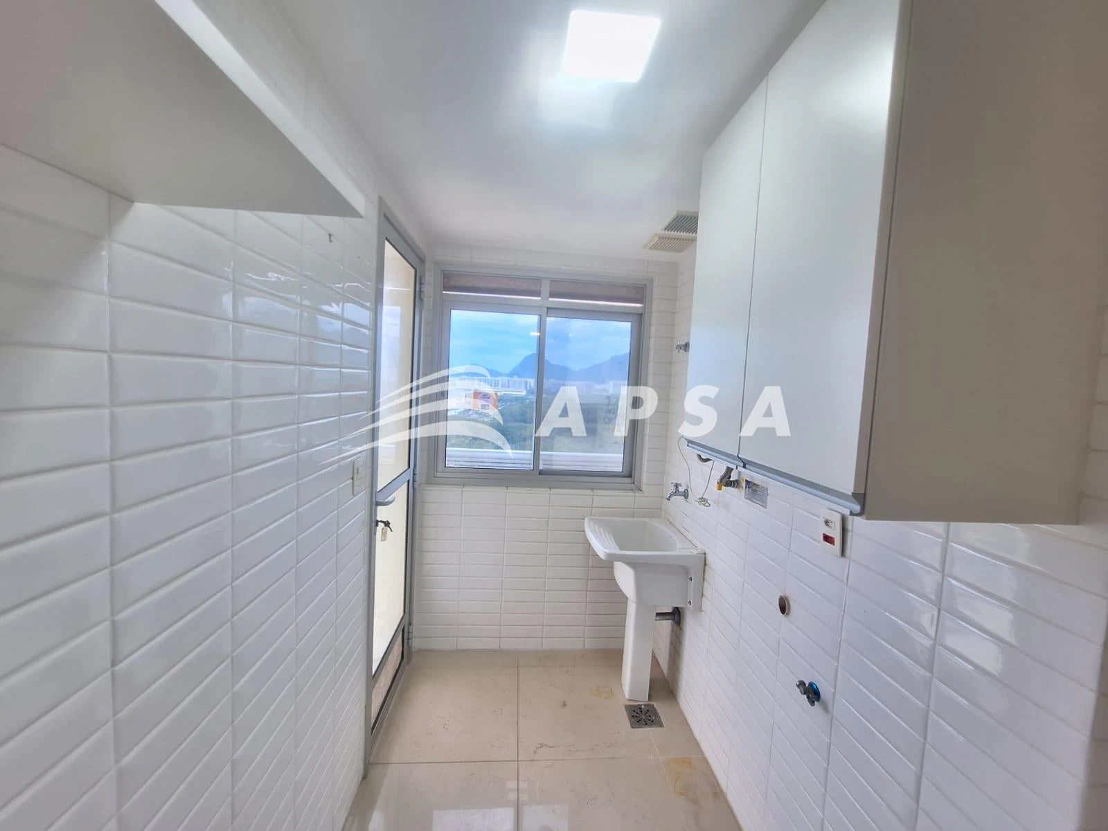 90 m² unfurnished apartment with 3 bedrooms and 2 parking — photo 25