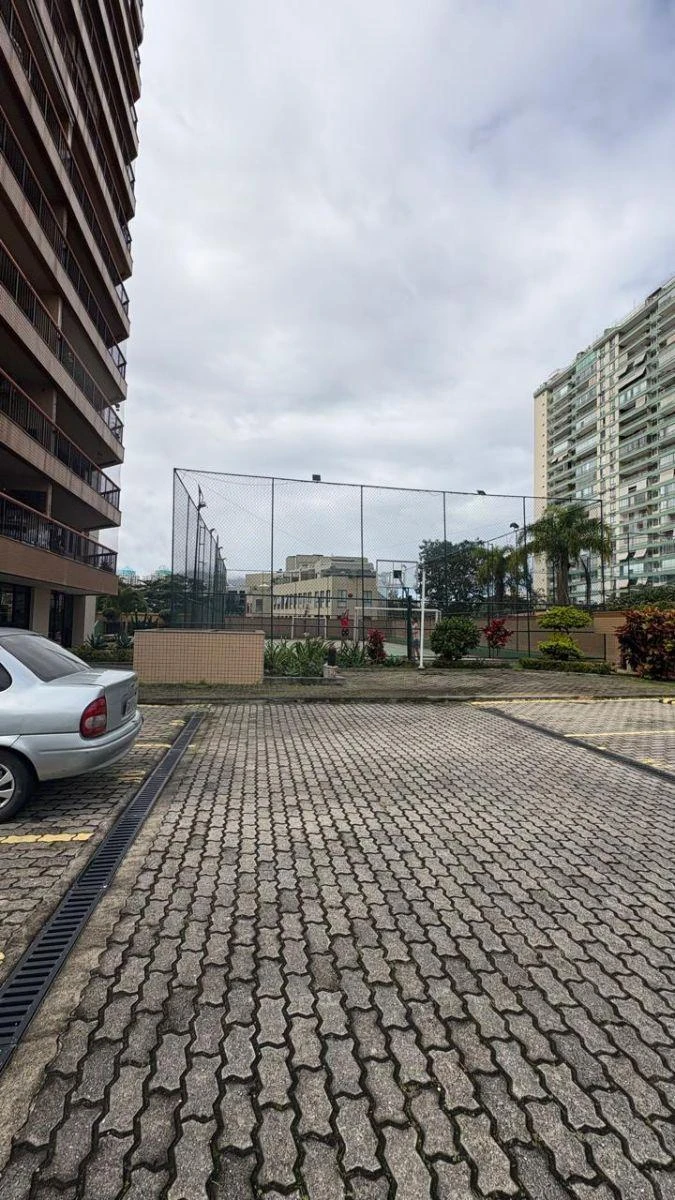 121 m² apartment with 3 bedrooms and 2 parking spots — photo 30