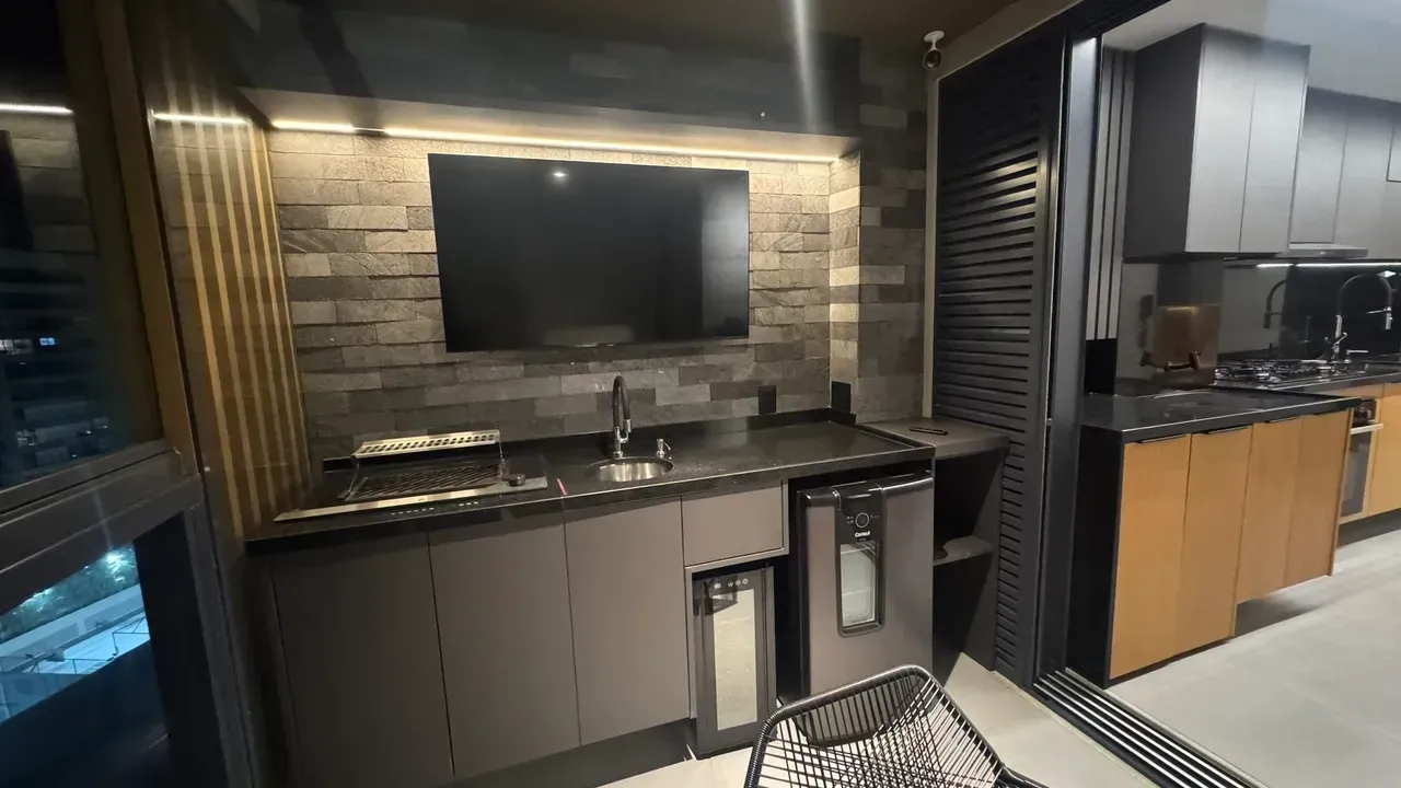 3 quartos e janelas do piso ao teto: apartamento de 100 m² — photo 3