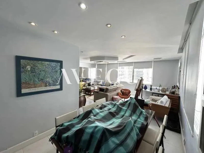 Residential apartment with 4 bedrooms and 4 bathrooms — photo 12
