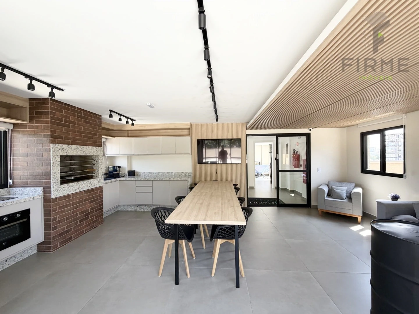 Меблированная студия 28 м² с 1 спальней и 1 ванной — photo 2