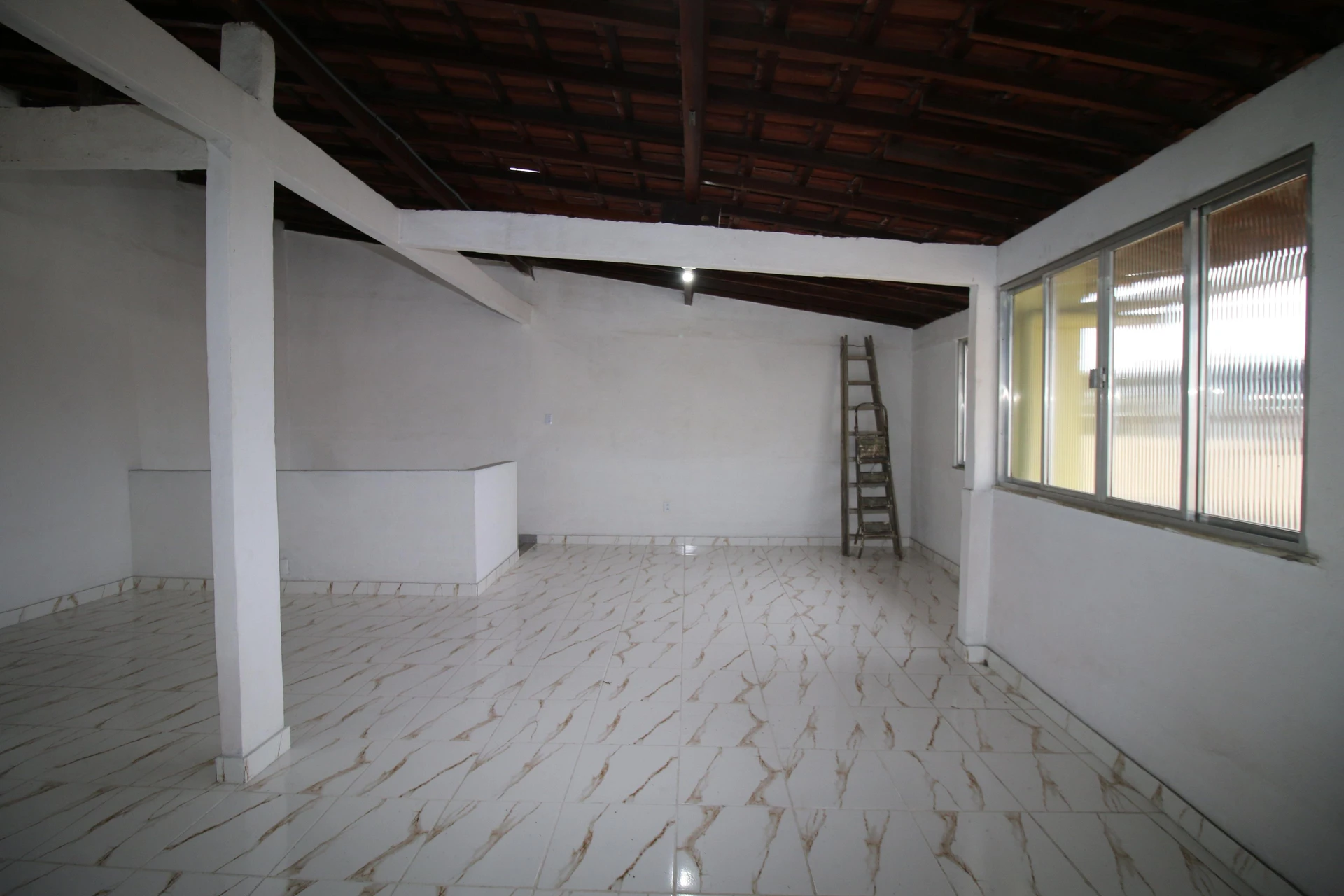 Casa sem mobília com 2 quartos e quintal privativo — photo 8
