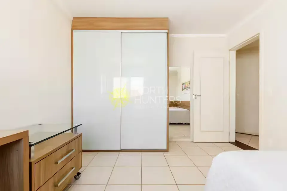 Casa amueblada con 3 dormitorios y 2 suites, 400 m² — photo 34