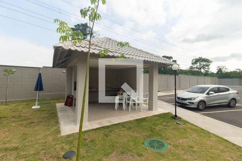 2-bedroom apartment in a building with a pool — photo 24