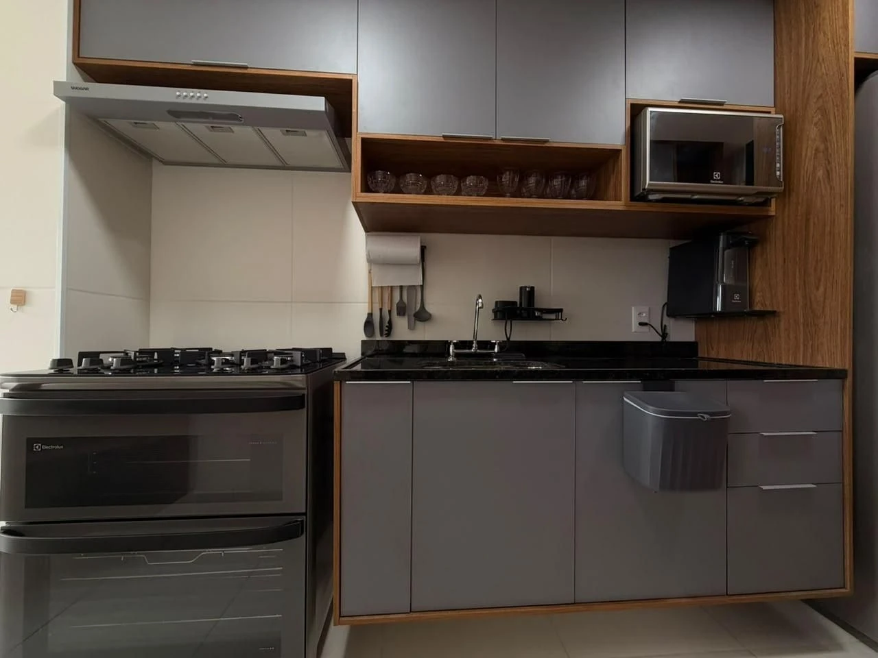 Apartamento mobiliado com 3 quartos e varanda envidraçada — photo 18