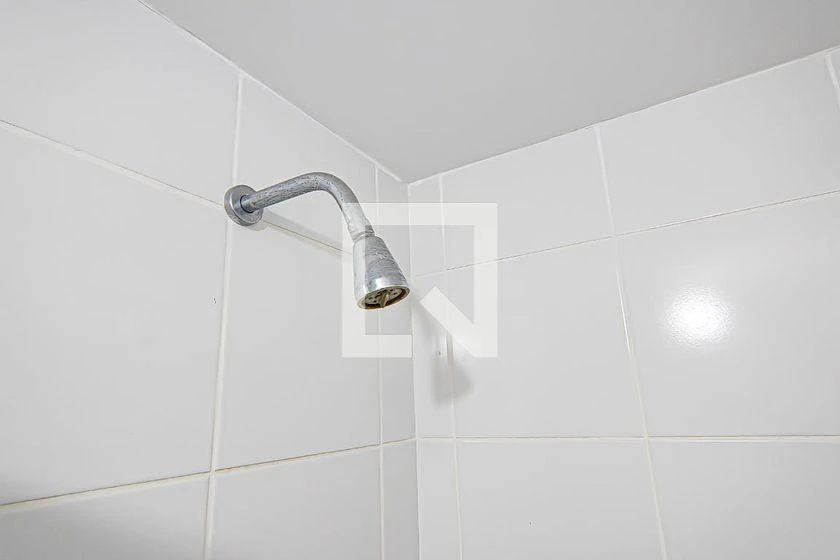 Apartamento vazio de 3 quartos com varanda e 185 m² — photo 40